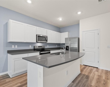 11028 Crescent Deer Drive - Photo Thumbnail 3