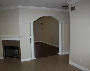 6833 Dolce Street - Photo Thumbnail 10