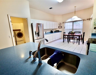 532 Carrera Drive - Photo Thumbnail 3