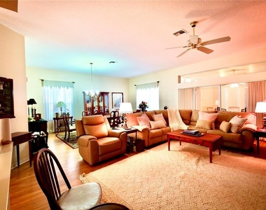 532 Carrera Drive - Photo Thumbnail 5