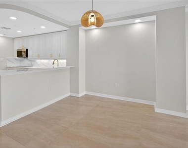 5430 Eagles Point Circle - Photo Thumbnail 12