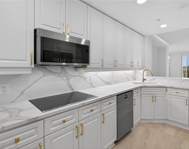 5430 Eagles Point Circle - Photo Thumbnail 10
