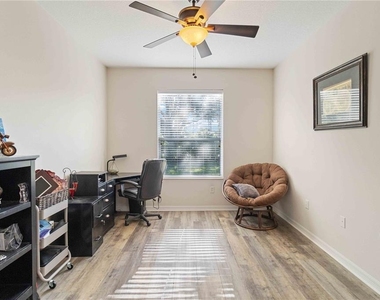 6815 45th Terrace E - Photo Thumbnail 3
