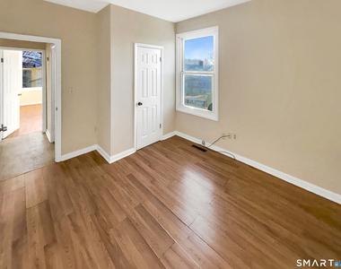 34 Wolcott Street - Photo Thumbnail 8
