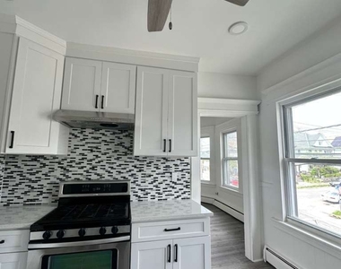 690 William Street - Photo Thumbnail 7