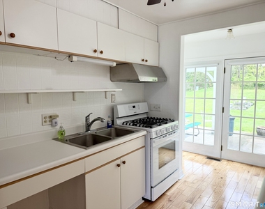 79 B Street - Photo Thumbnail 4