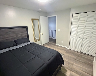 351 Mill Rock Road - Photo Thumbnail 13