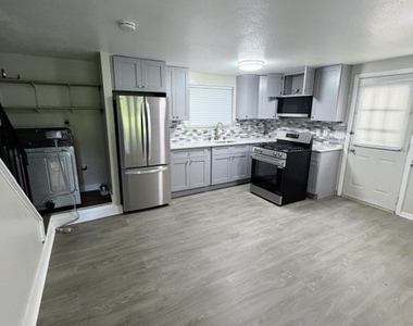 351 Mill Rock Road - Photo Thumbnail 3