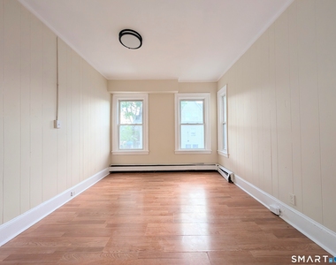 107 Catherine Street - Photo Thumbnail 12