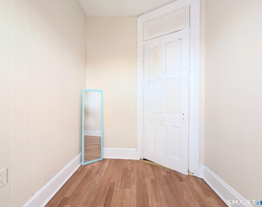 107 Catherine Street - Photo Thumbnail 13