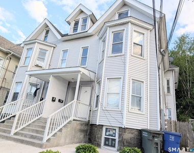 107 Catherine Street - Photo Thumbnail 3