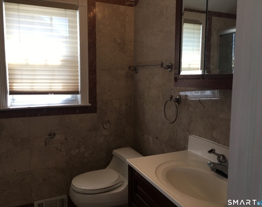 11 Fairlea Avenue - Photo Thumbnail 18