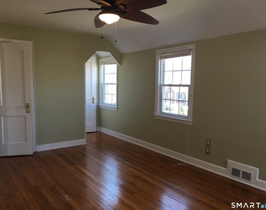 11 Fairlea Avenue - Photo Thumbnail 15