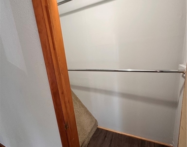 1418 Beckham St - Photo Thumbnail 3
