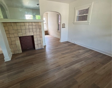 224 Johnston Ave - Photo Thumbnail 7