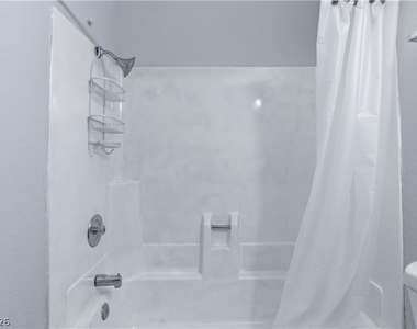 2221 W Bonanza Road - Photo Thumbnail 8