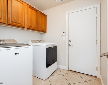 6704 Arctic Breeze Street - Photo Thumbnail 24