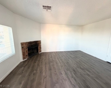 6953 Hopkins Drive - Photo Thumbnail 5