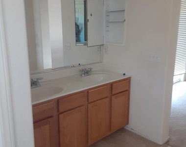 8779 Salvestrin Point Avenue - Photo Thumbnail 9