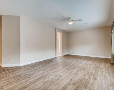 2316 Desert Fox Drive - Photo Thumbnail 16