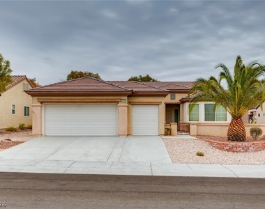2316 Desert Fox Drive - Photo Thumbnail 1