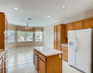 2316 Desert Fox Drive - Photo Thumbnail 8