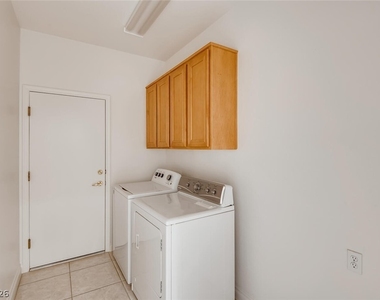 2316 Desert Fox Drive - Photo Thumbnail 25