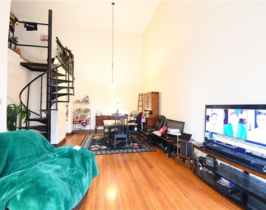 94 Averill Avenue - Photo Thumbnail 6