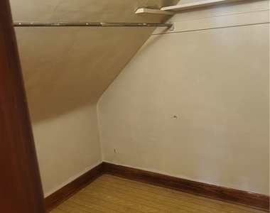 1368 Harlem Road - Photo Thumbnail 9
