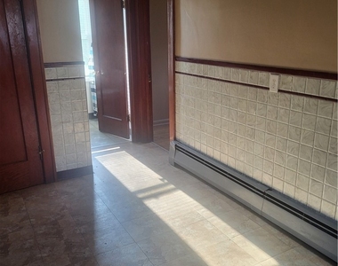 1368 Harlem Road - Photo Thumbnail 5