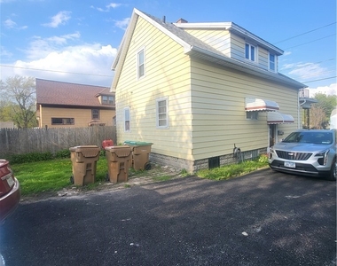 1368 Harlem Road - Photo Thumbnail 2