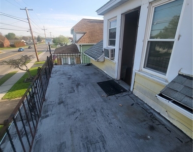 1368 Harlem Road - Photo Thumbnail 1