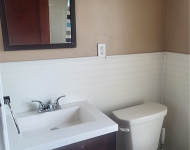 1368 Harlem Road - Photo Thumbnail 12