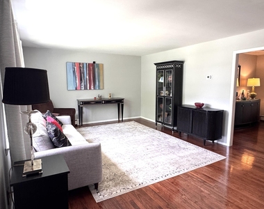 1210 Allaire Avenue - Photo Thumbnail 3