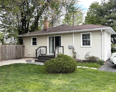 1210 Allaire Avenue - Photo Thumbnail 9