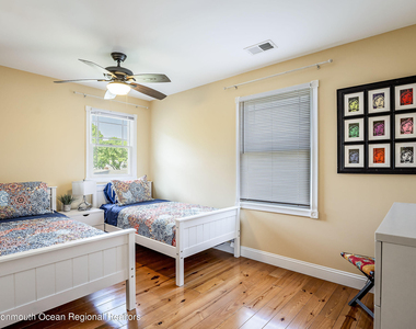 132 Sampson Place - Photo Thumbnail 13