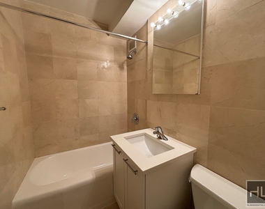 East 79th Street - Photo Thumbnail 7