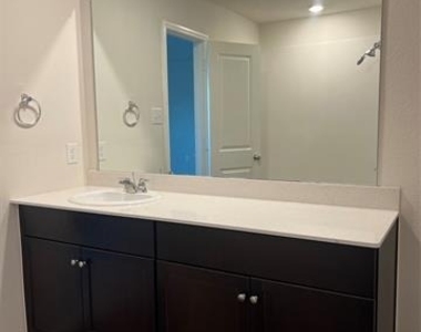 5405 Lavender Drive - Photo Thumbnail 7
