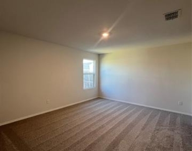 5405 Lavender Drive - Photo Thumbnail 9