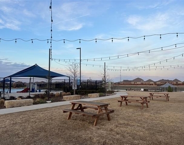 5405 Lavender Drive - Photo Thumbnail 21