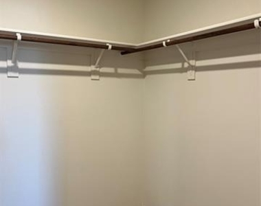 5405 Lavender Drive - Photo Thumbnail 10