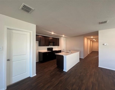 5405 Lavender Drive - Photo Thumbnail 5