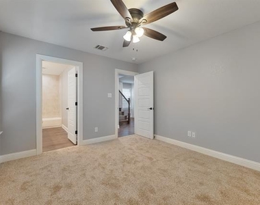 1713 Bronco Road - Photo Thumbnail 3
