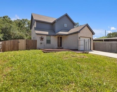 1713 Bronco Road - Photo Thumbnail 5