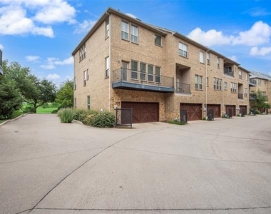 6491 Las Colinas Boulevard - Photo Thumbnail 22