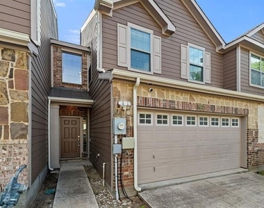 7904 Hannah Street - Photo Thumbnail 31