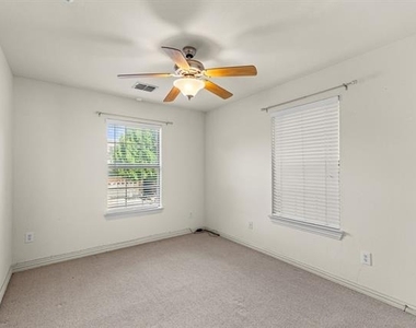 7904 Hannah Street - Photo Thumbnail 21