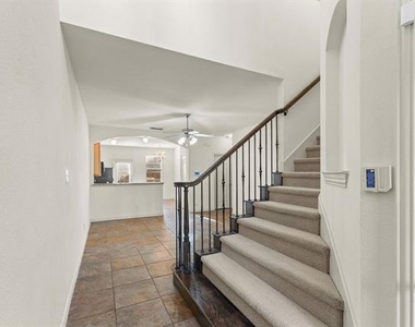 7904 Hannah Street - Photo Thumbnail 2