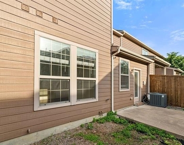 7904 Hannah Street - Photo Thumbnail 27