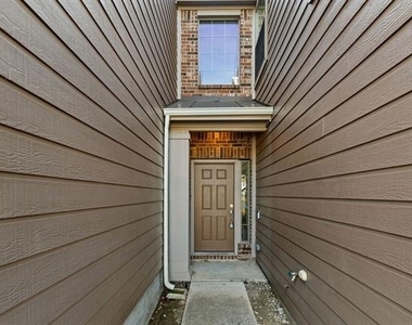 7904 Hannah Street - Photo Thumbnail 1